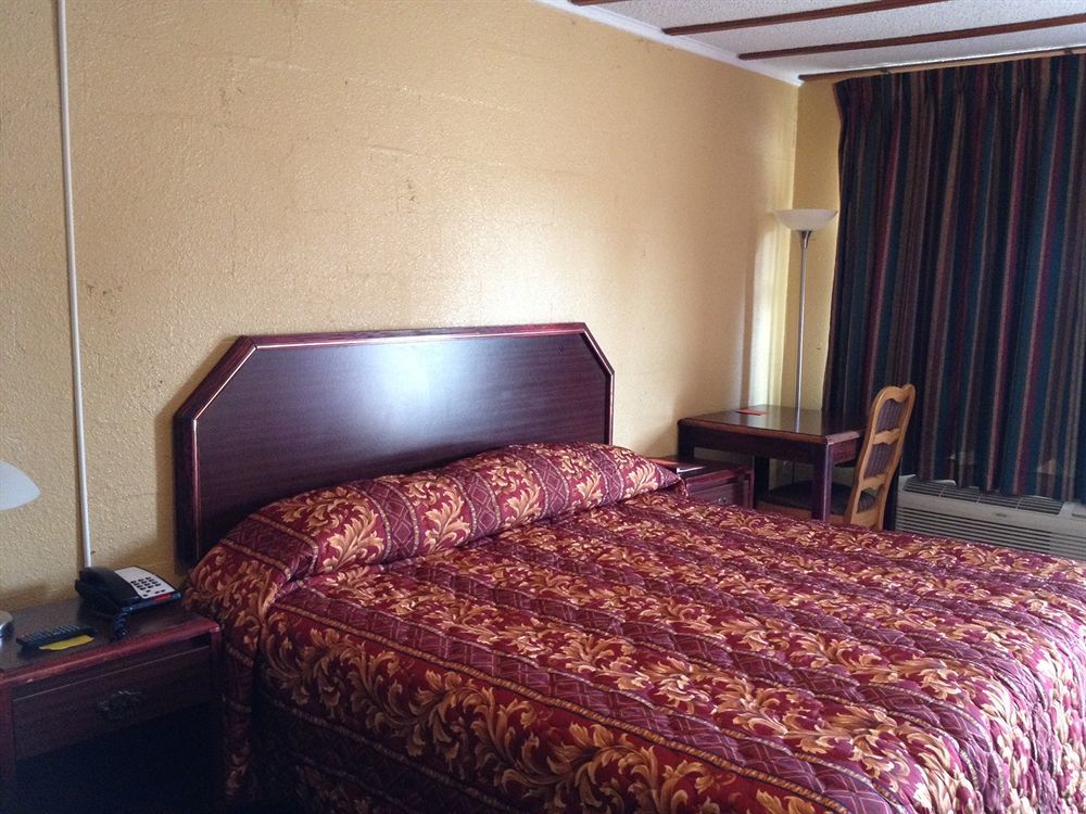 Holiday Motel Hugo Ngoại thất bức ảnh