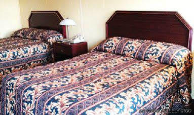 Holiday Motel Hugo Ngoại thất bức ảnh