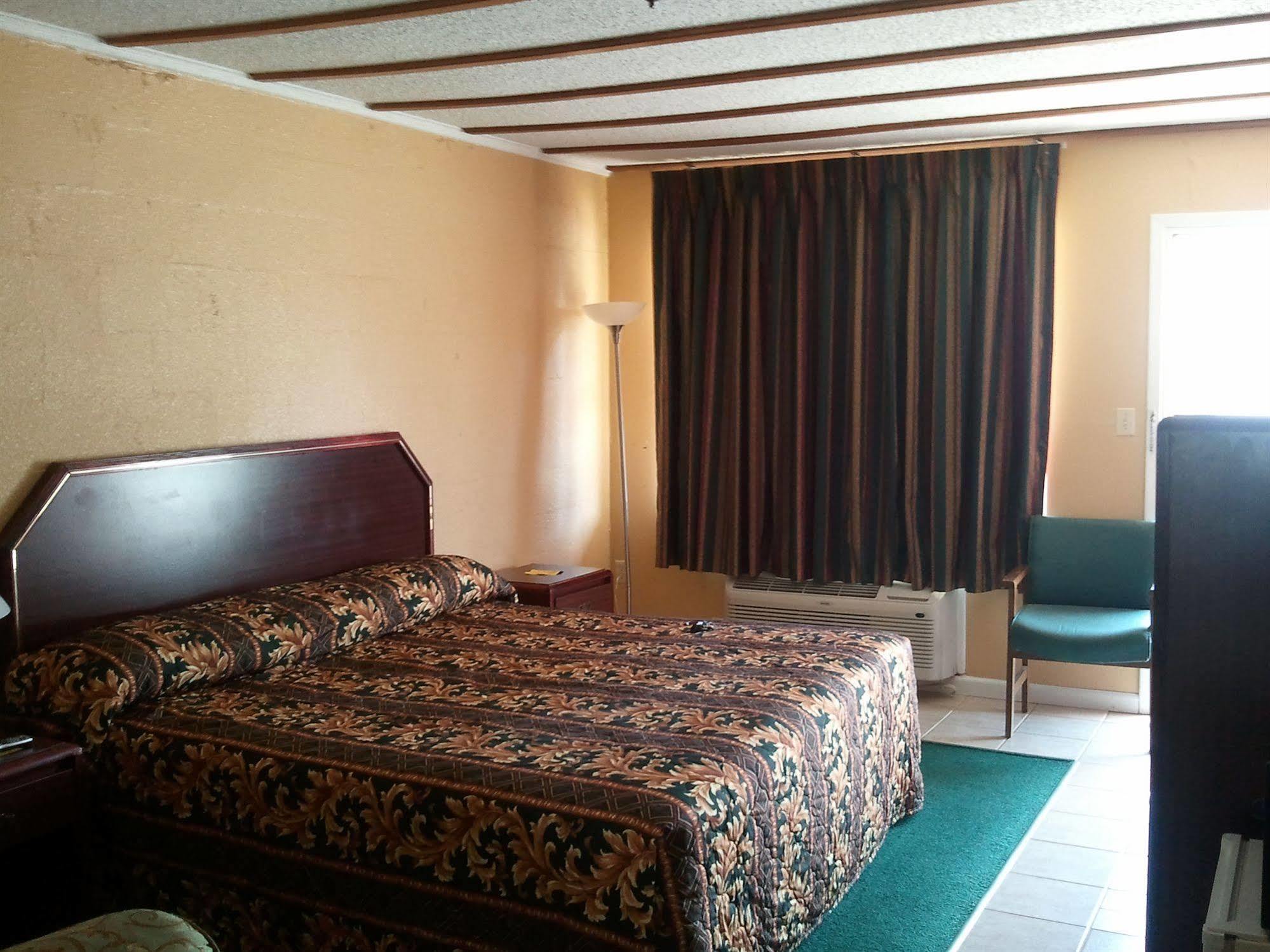 Holiday Motel Hugo Ngoại thất bức ảnh